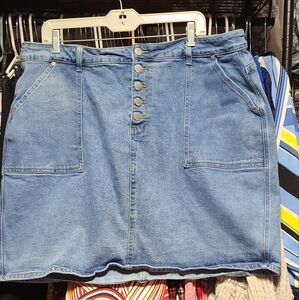 Stylish Blue Denim Skirt with Button Detail